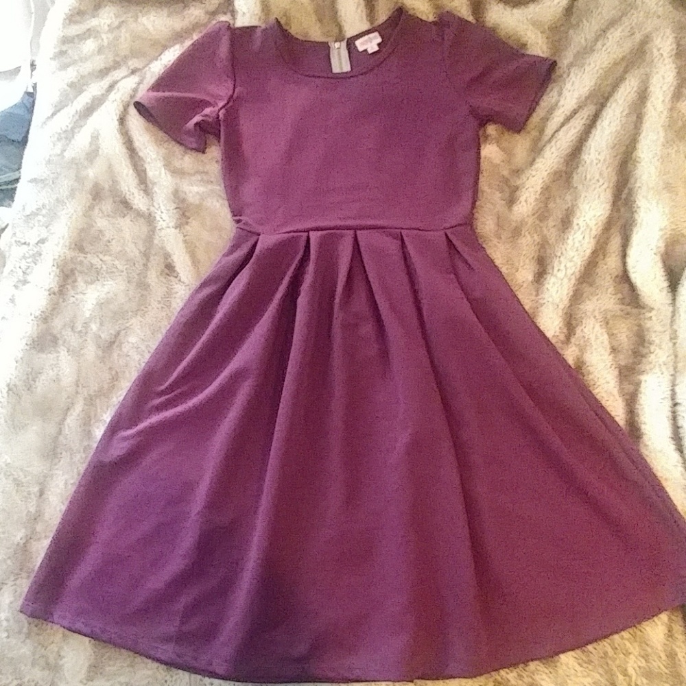 Lularoe amelia